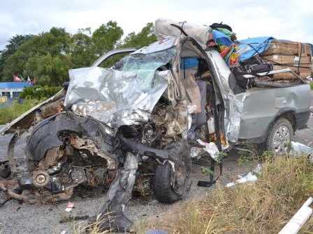 Jaguarari: Veículos batem de frente e três pessoas morrem na BR- 407