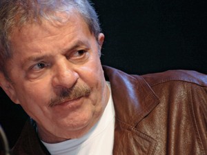 Lula está preocupado com racha no PMDB