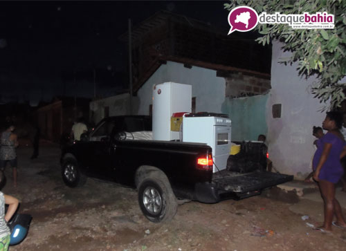 O perigo já fica iminente nos locais por onde o Rio do Antônio passa e quem mora próximo estão evacuando