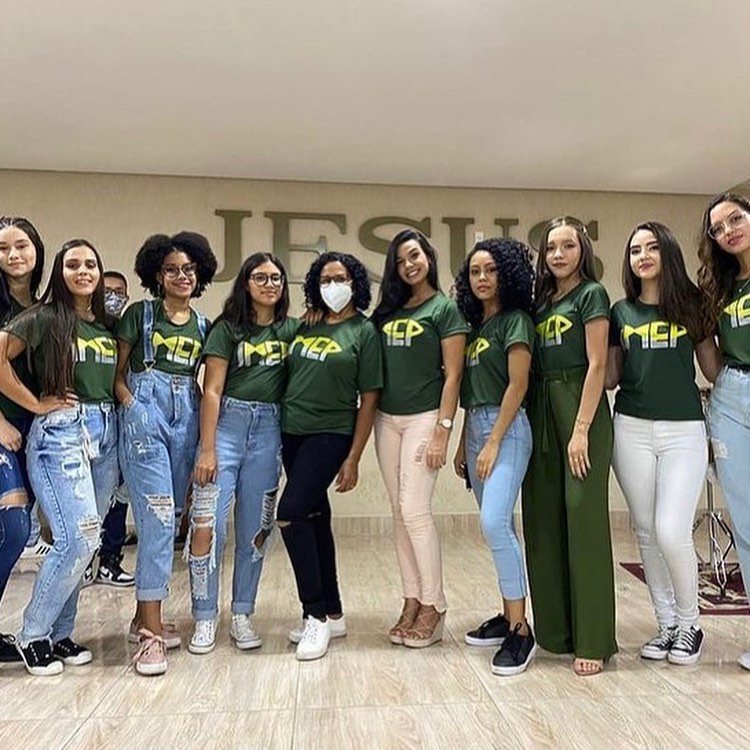 Grupo de Jovens da Igreja Evangélica Missões do Evangelho Pleno recebe moção de Aplausos da Câmara de Brumado