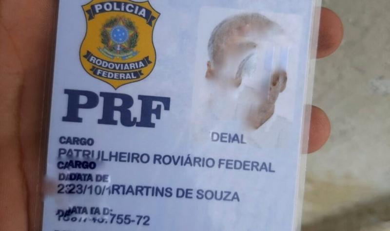 Idoso é preso após apresentar carteira de patrulheiro rodoviário falsa para realizar viagem em Brumado