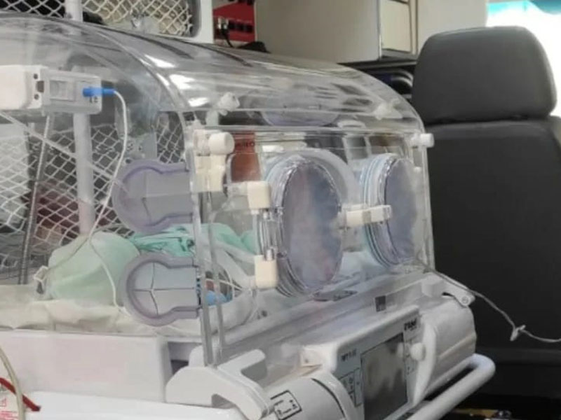 Utilizando incubadora neonatal, recém-nascido de Livramento é transferido para UTI em Brumado