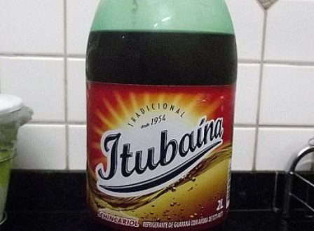 Goiás: Homem encontra perereca em refrigerante e recebe R$ 5 mil de indenização