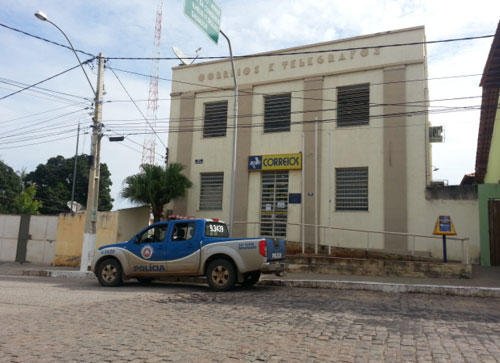 Bandidos assaltam a Agência do Correio