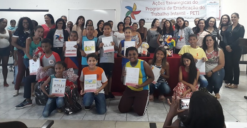 Prefeitura e SESOC Premiam cartazes em referência ao combate do trabalho infantil