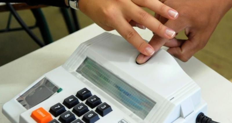 Cerca de 700 mil baianos ainda não realizaram cadastro biométrico para votar