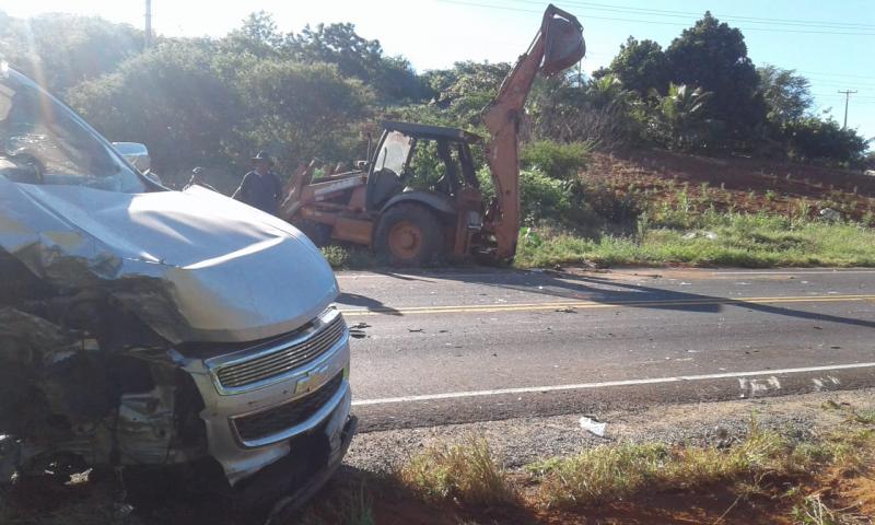 Caminhonete conduzida por brumadense colide com retroescavadeira na BA- 148