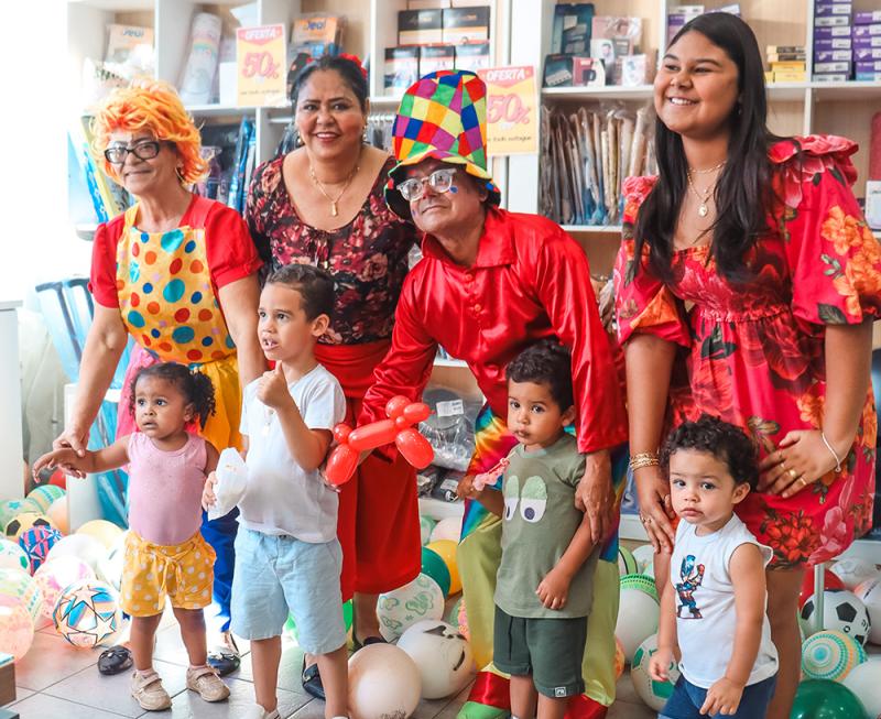 Distribuição de brinquedos, guloseimas e muitas brincadeiras marcaram o Dia das Crianças na Pax Nacional