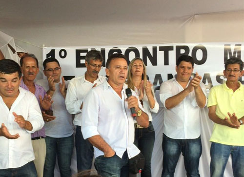 Oposição tenta quebrar a alta popularidade do prefeito Ceará em Malhada de Pedras