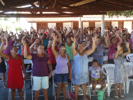 CRAS ESTHER TRINDADE SERRA REALIZA PALESTRA MOTIVACIONAL