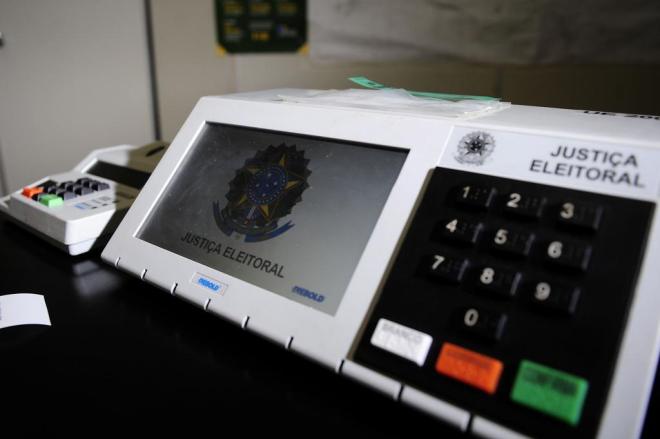 Metade dos candidatos que fizeram 'autodoações' milionárias não foram eleitos