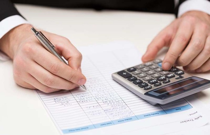 Governo estuda corrigir e acabar com deduções do Imposto de Renda