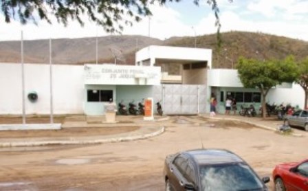 Jequié: Cinco internos fogem do Conjunto Penal 