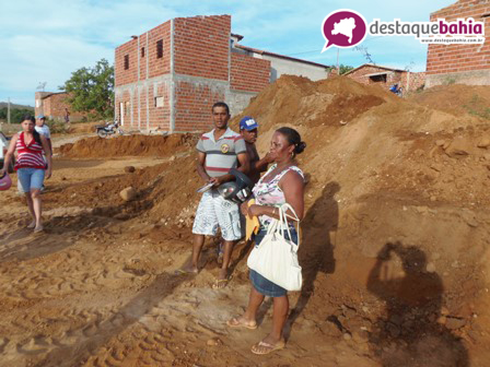 Disputa por terreno quase termina em pancadaria 