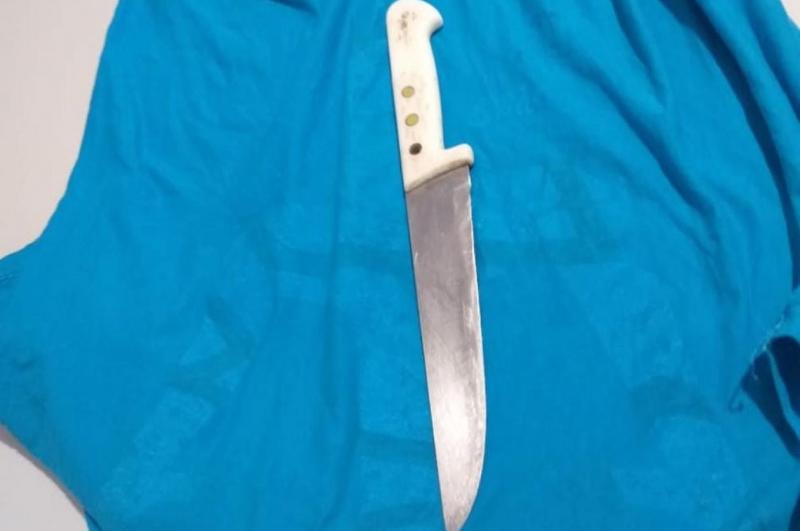 Alegando querer se proteger de possível ataque, aluno é apreendido com faca dentro de escola em Poções, no Sudoeste da Bahia