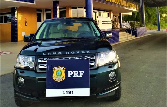 Mecânico acaba preso por receptação após pegar carro de cliente para ir a festa de aniversário em Vitória da Conquista