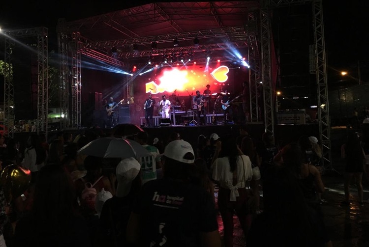 Caminhada Passos que Salvam reúne grande número de pessoas em combate ao câncer infanto-juvenil em Brumado