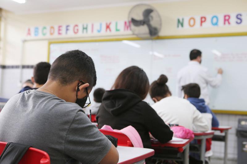 Pandemia reduz aprendizado em toda a educação básica, aponta avaliação federal