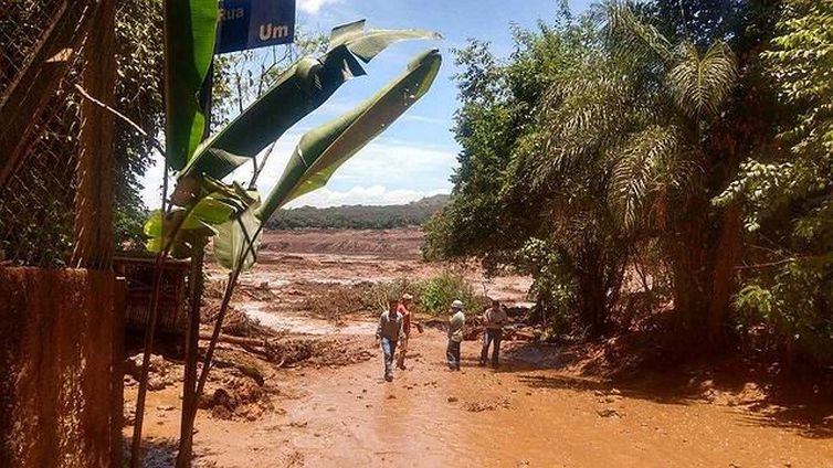 Barragem da Vale se rompe em Brumadinho (MG)