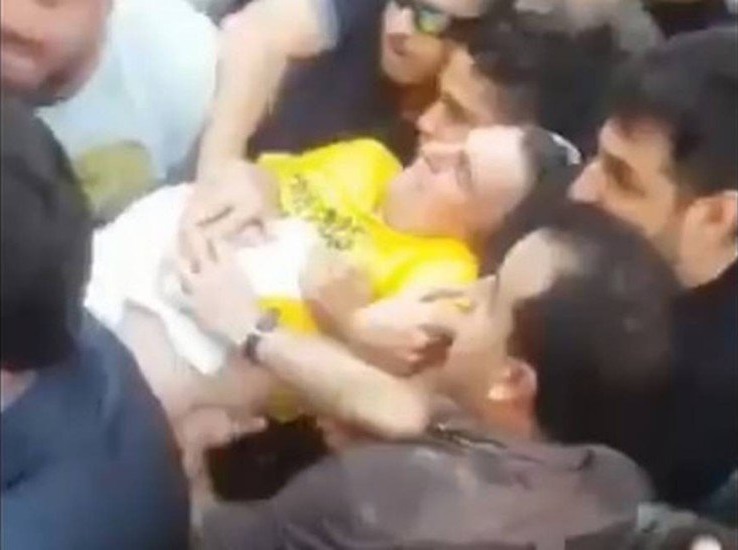 Urgente: Bolsonaro leva facada durante ato de campanha em Juiz Fora, diz PM