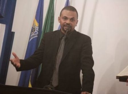 Amargosa: Acusado de atirar e matar criança pede afastamento da Câmara