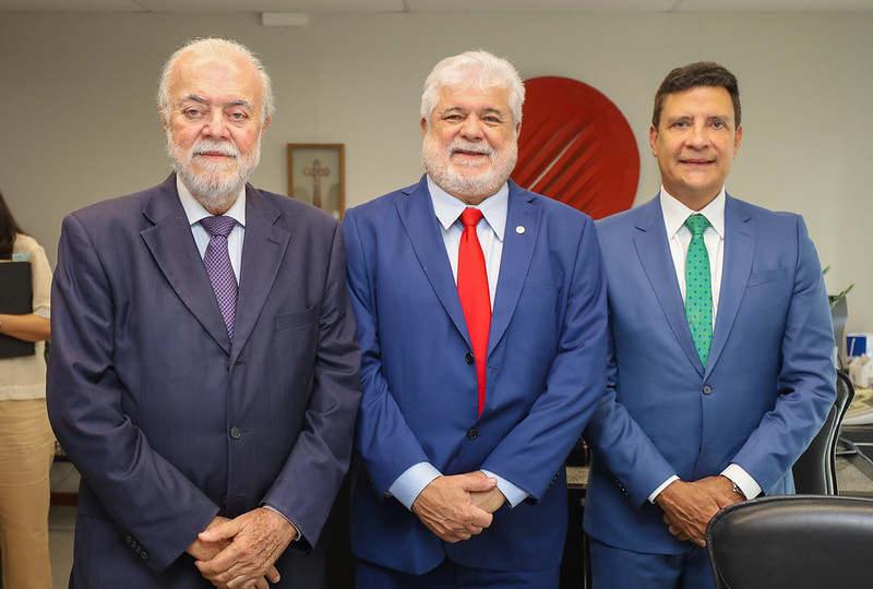 Conselheiro Paulo Rangel toma posse no TCM