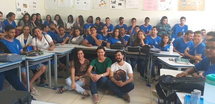 CRAS de Aracatu realiza palestra de conscientização com alunos sobre o Setembro Amarelo