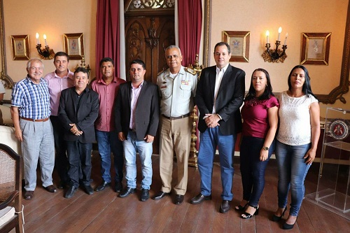 Prefeito de Barra da Estiva e outras lideranças se reúnem com Comandante Geral da Polícia Militar
