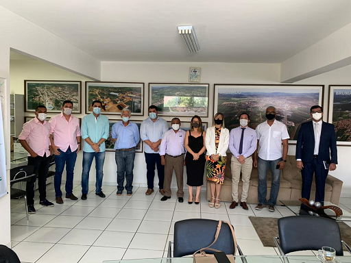 Prefeito de Itaberaba visita Escolas de Tempo Integral de Brumado, referência de ensino em todo país