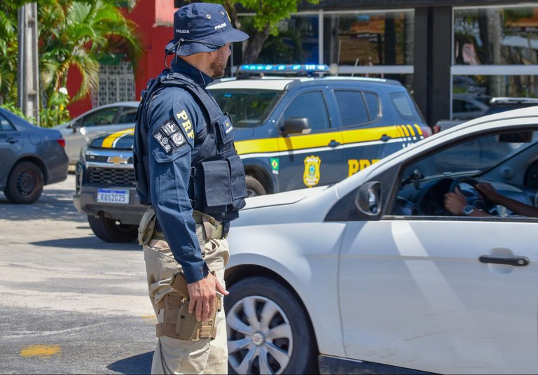 Fim de semana é marcado pela recuperação de veículos pela PRF em rodovias baianas