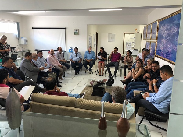 Brumado é escolhido para receber a Policlínica Regional; decisão aconteceu após reunião