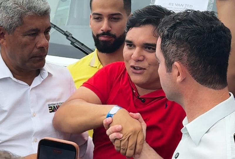 Brumado: Vitor Bonfim critica ex-prefeito Eduardo e elogia Fabrício Abrantes