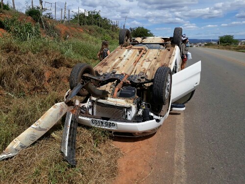 Acidente é registrado na BA-148, saída de Brumado sentido Livramento