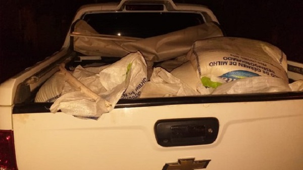 Meia tonelada de explosivos é encontrada em caminhonete na Bahia