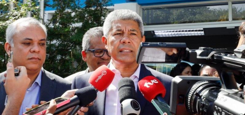 Jerônimo anuncia que mais uma empresa foi desclassificada no teste de câmeras para PMs