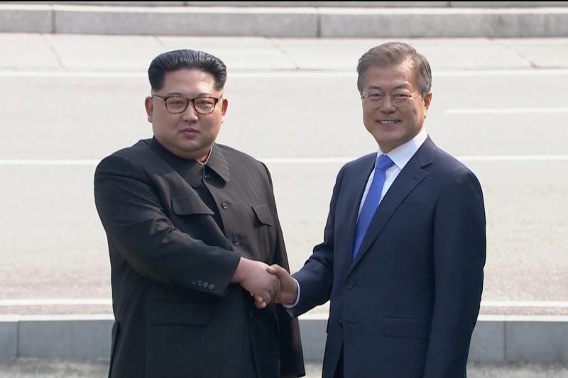 Kim Jong-un tem encontro histórico com presidente sul-coreano