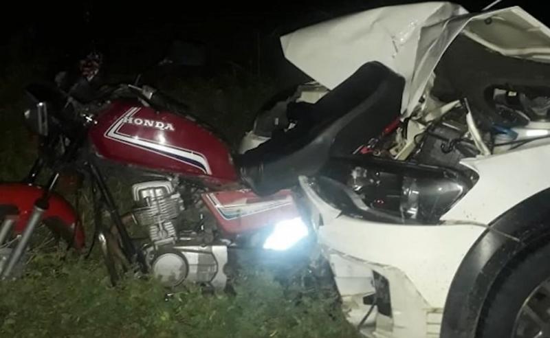 Guanambi: Viatura do DPT é atingida por caminhonete enquanto atendia ocorrência 