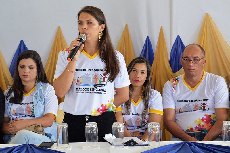 GUAJERU: PREFEITURA PAGA ABONO SALARIAL AOS PROFESSORES EFETIVOS DA REDE MUNICIPAL DE EDUCAÇÃO