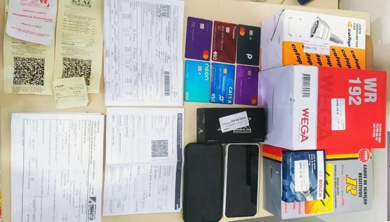 Após golpe de R$ 12 mil, dupla de estelionatários é presa em Vitória da Conquista 