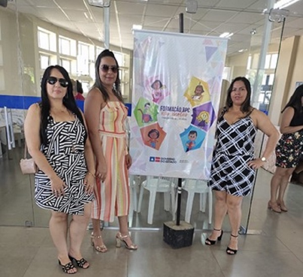 Profissionais que atuam na Educação, Saúde e Assistência Social de Aracatu participam da Formação BPC em Vitória da Conquista