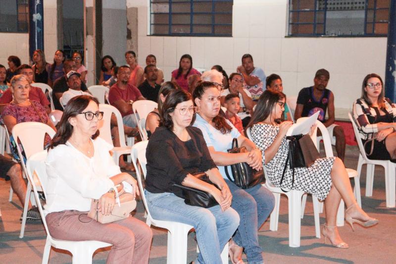 Prefeitura de Brumado se reúne com moradores de Jardim de Alah para discutir os próximos passos da REURB