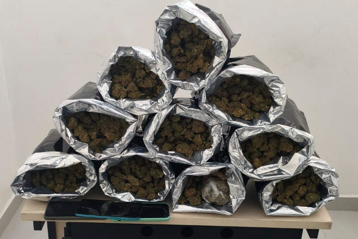 CIPRv/BRUMADO apreende entorpecentes durante abordagem