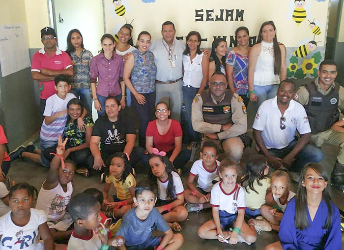 PM faz participação no projeto Família na Escola realizada em comunidade de Caetité