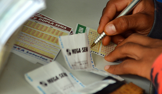 Mega-Sena pode pagar prêmio de R$ 37 milhões neste sábado