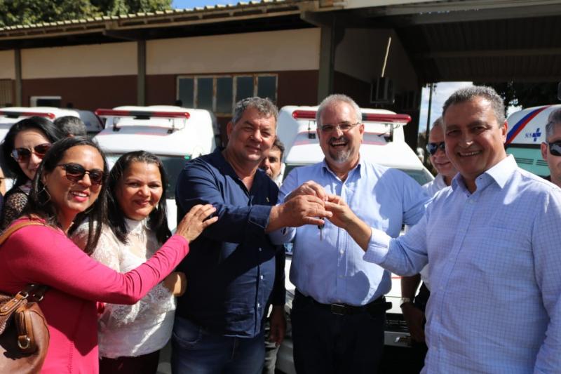 Governo do Estado contempla Rio do Antônio com duas ambulâncias e equipamentos para a saúde