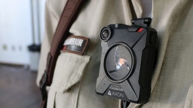 Após incerteza sobre instalação, SSP busca empresas para colocar câmeras no uniforme dos policiais da Bahia