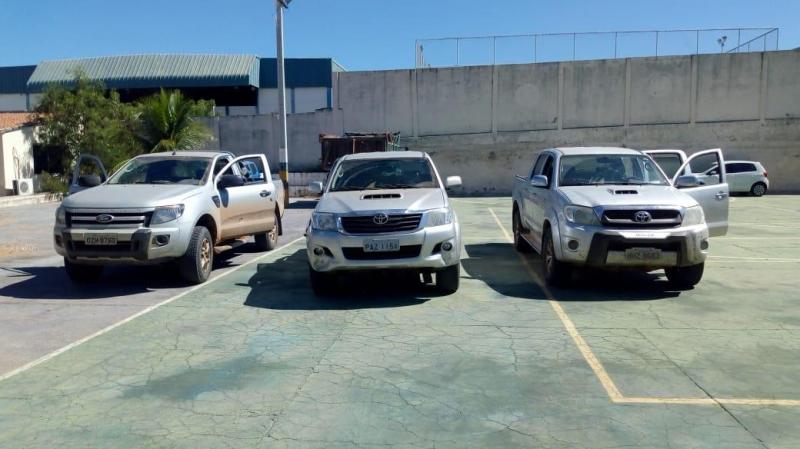 Veículos apreendidos em Brumado seriam utilizados em roubo a bancos; polícia identifica suspeitos presos