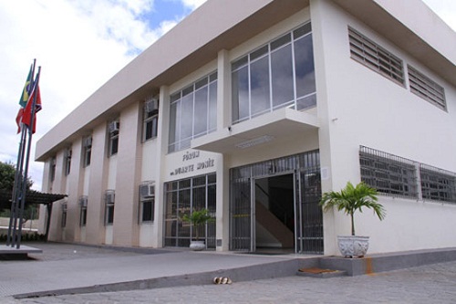 Brumado: Justiça nega pedido de suspensão de aulas no feriado feito pela APLB