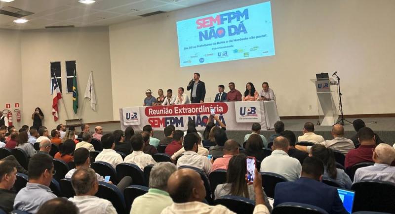 Demissões e salários atrasados refletem crise das prefeituras baianas após diminuição de repasses