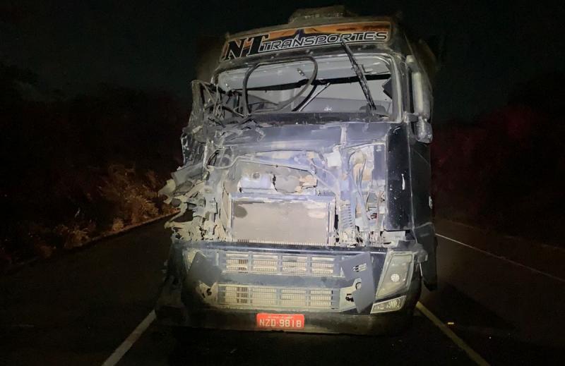 Acidente com caminhão é registrado na BA-262 entre Aracatu e Anagé